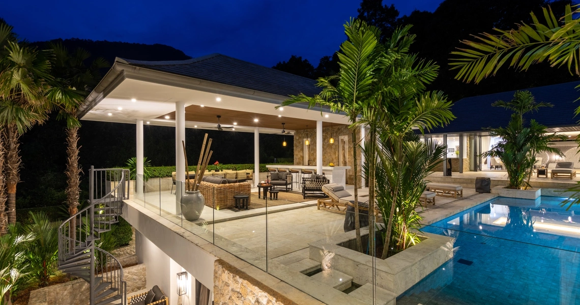 Villa Riverside night pool deck