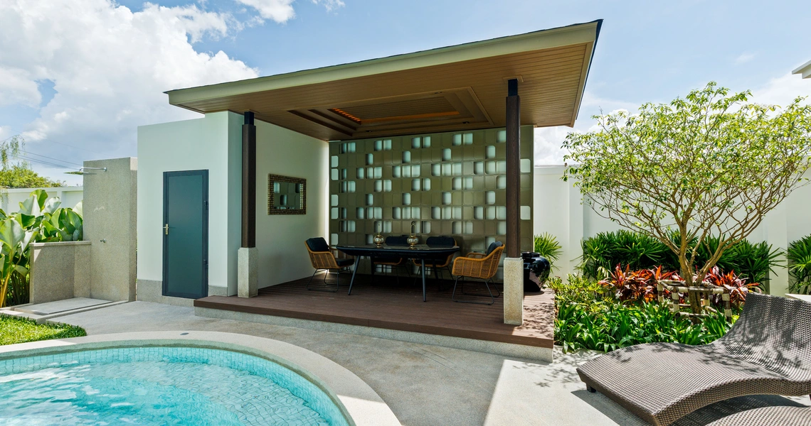 Erawana Creek - pool with deck
