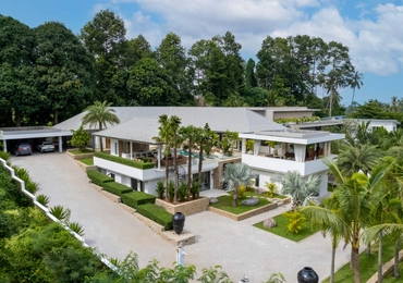 Villa Riverside exterior aerial