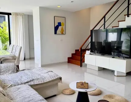 Laguna Villa 4 Bedroom - living room