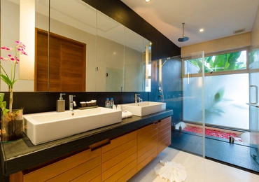 None Stunning sea view villa in an exclusive Surin Beach -