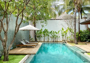 Anchan Grand Residence - pool with sundeck