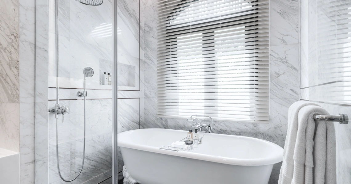 Malton Ari Bangkok Luxury Houses Malton Ari Bangkok Luxury Houses French Colonial bathtub