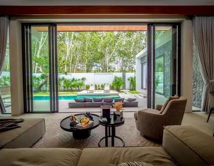 Botanica Modern Loft ll luxury villa - guest bedroom