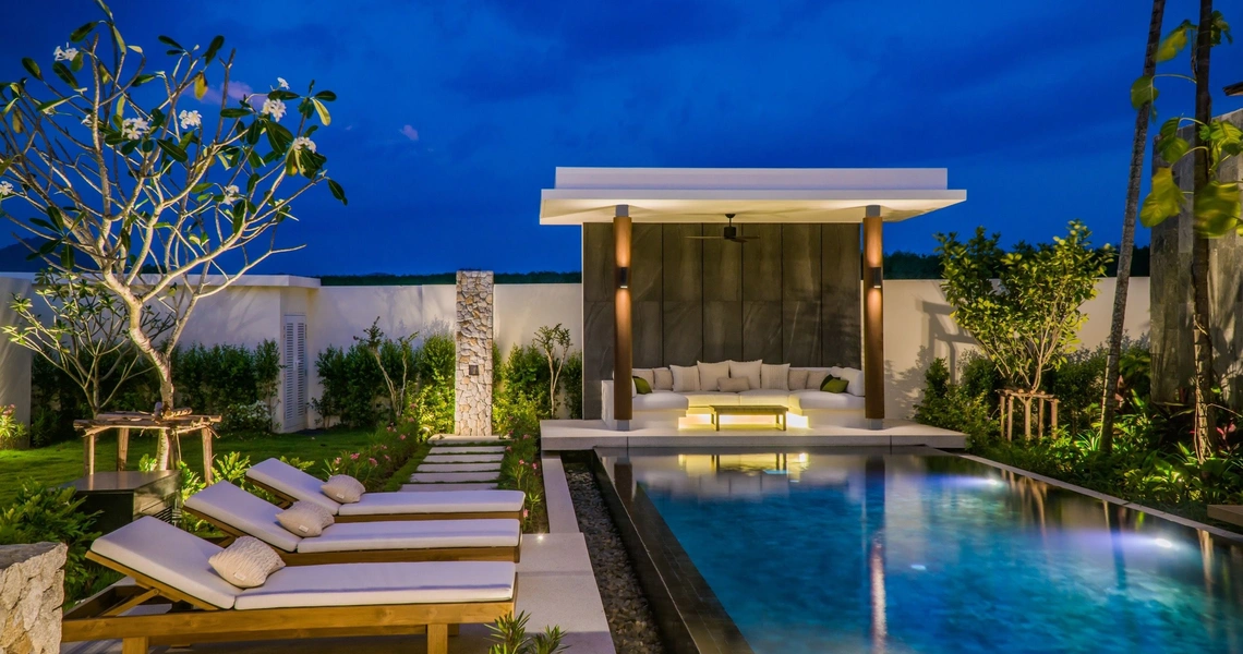 Garden Atlas - Night time