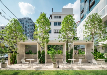 None The Strand Thonglor Condo in Bangkok Park