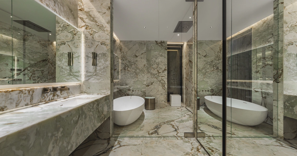 Power Tower Bangkok - bathroom