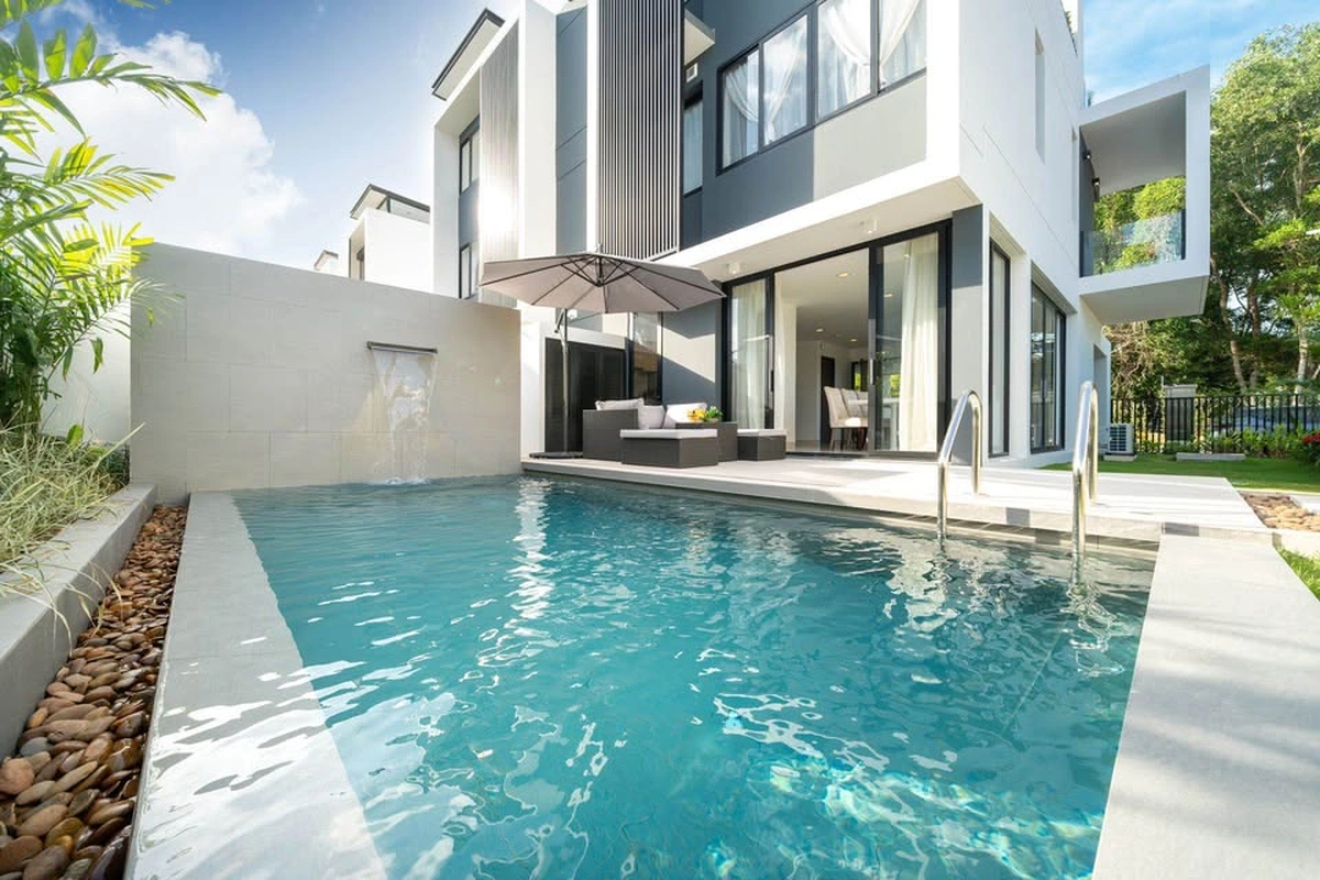 Laguna Villa 4 Bedroom - pool