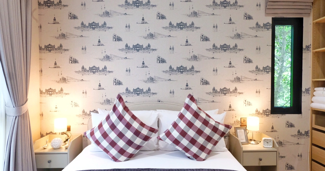 Title Halo - C Bedroom