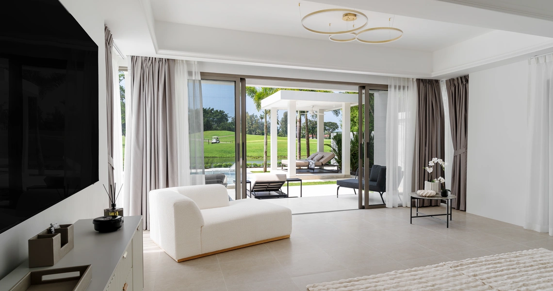 Laguna Homes - living room