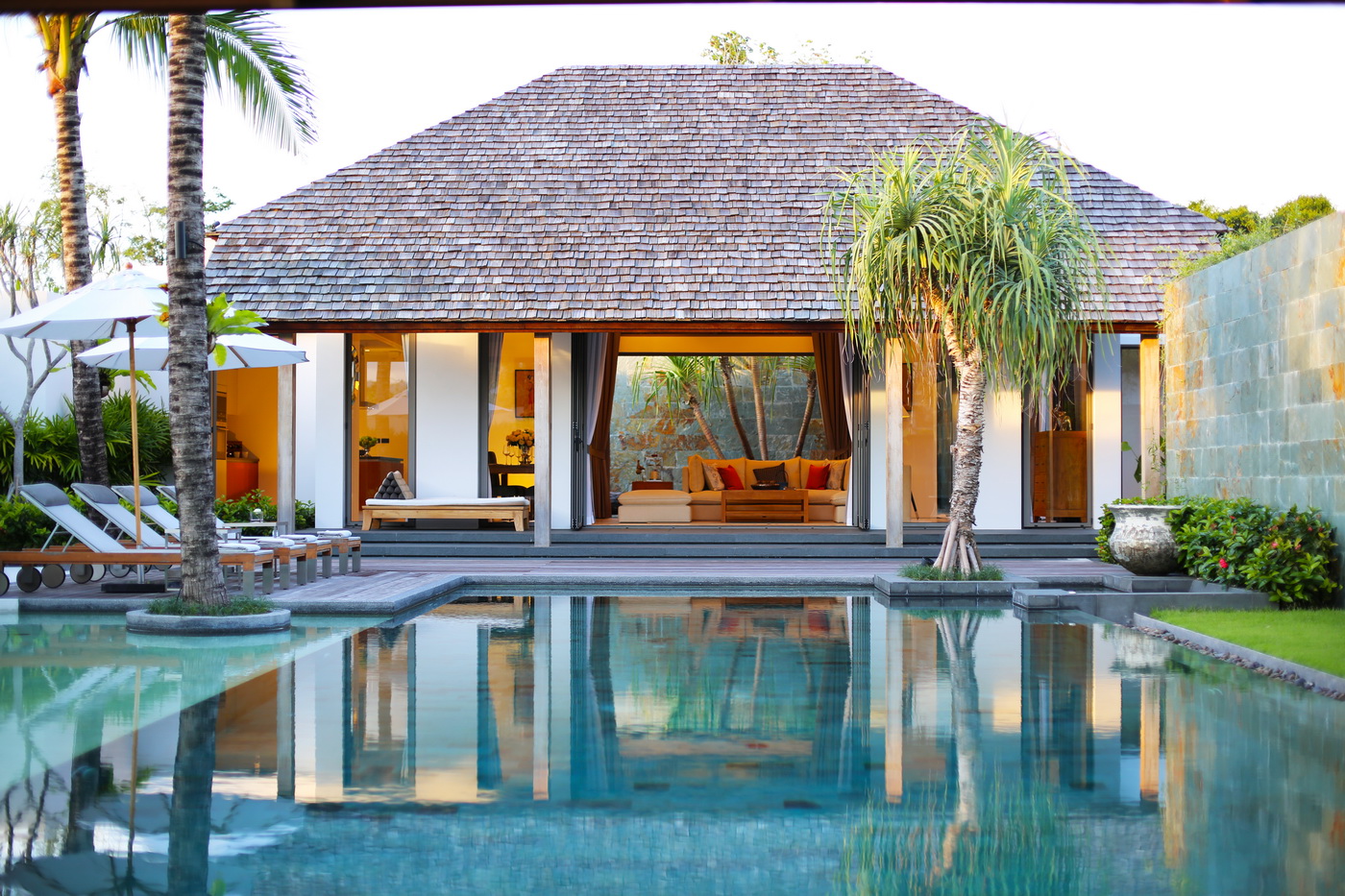 Luxury Thai-Balinese pool villa